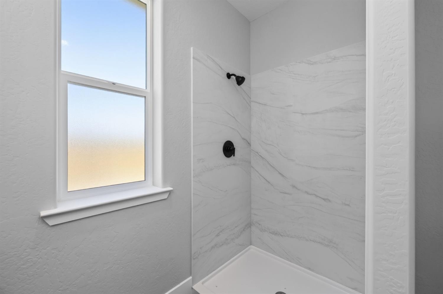 16308 W David Ave, Kerman, CA 93630