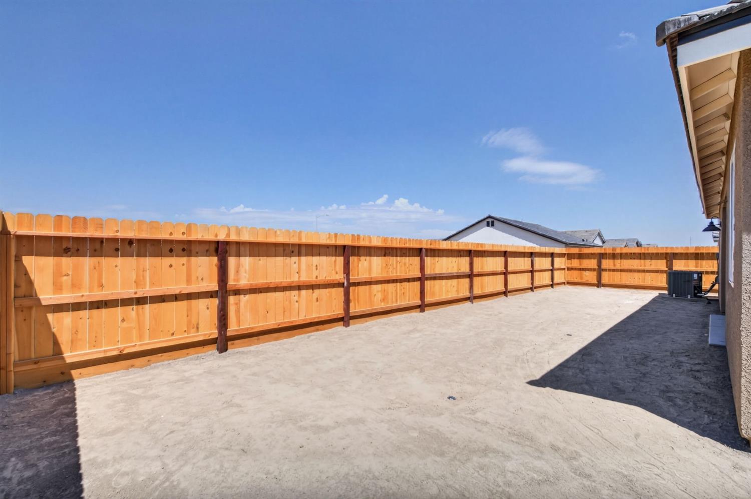16308 W David Ave, Kerman, CA 93630