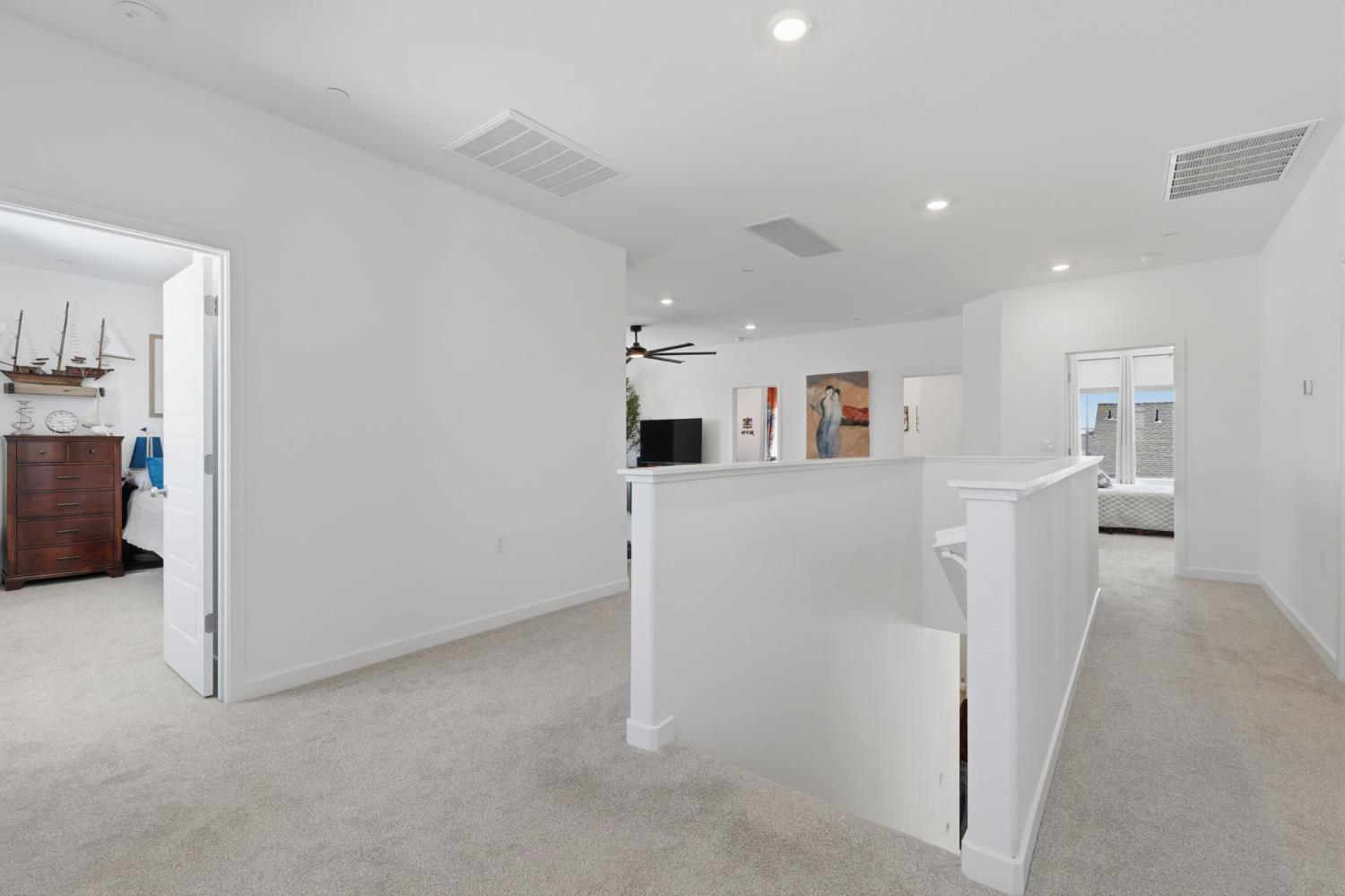 432 University Dr, Lemoore, CA 93245