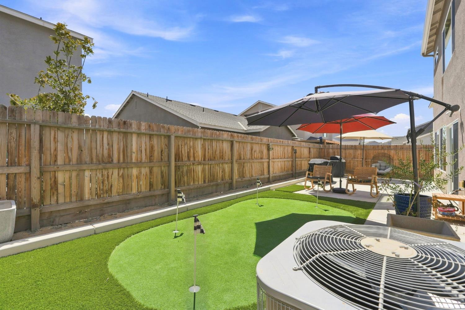 432 University Dr, Lemoore, CA 93245
