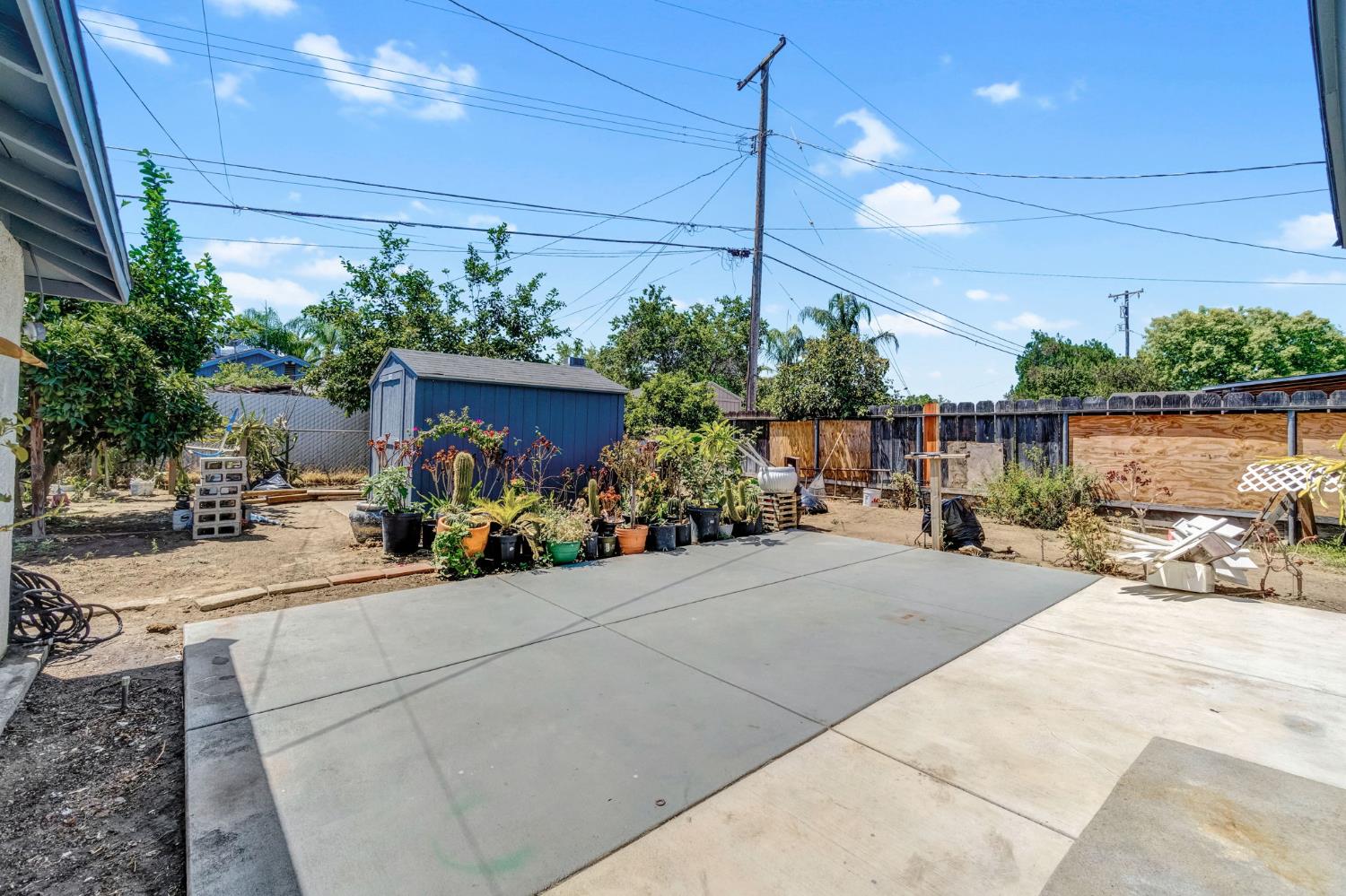 4002 Kenmore Dr N, Fresno, CA 93703