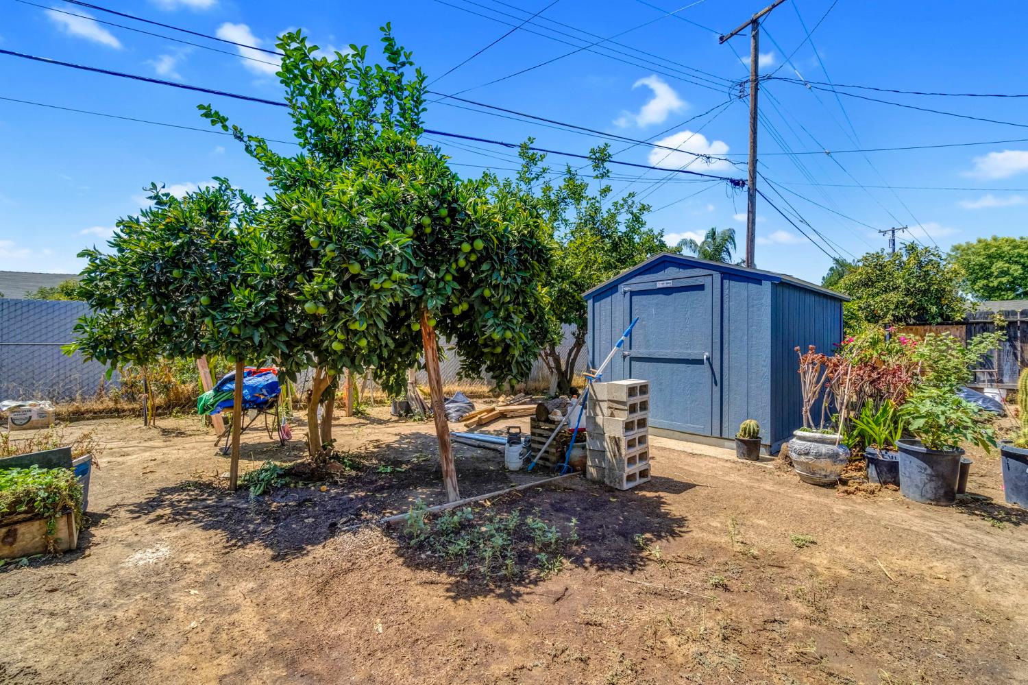 4002 Kenmore Dr N, Fresno, CA 93703
