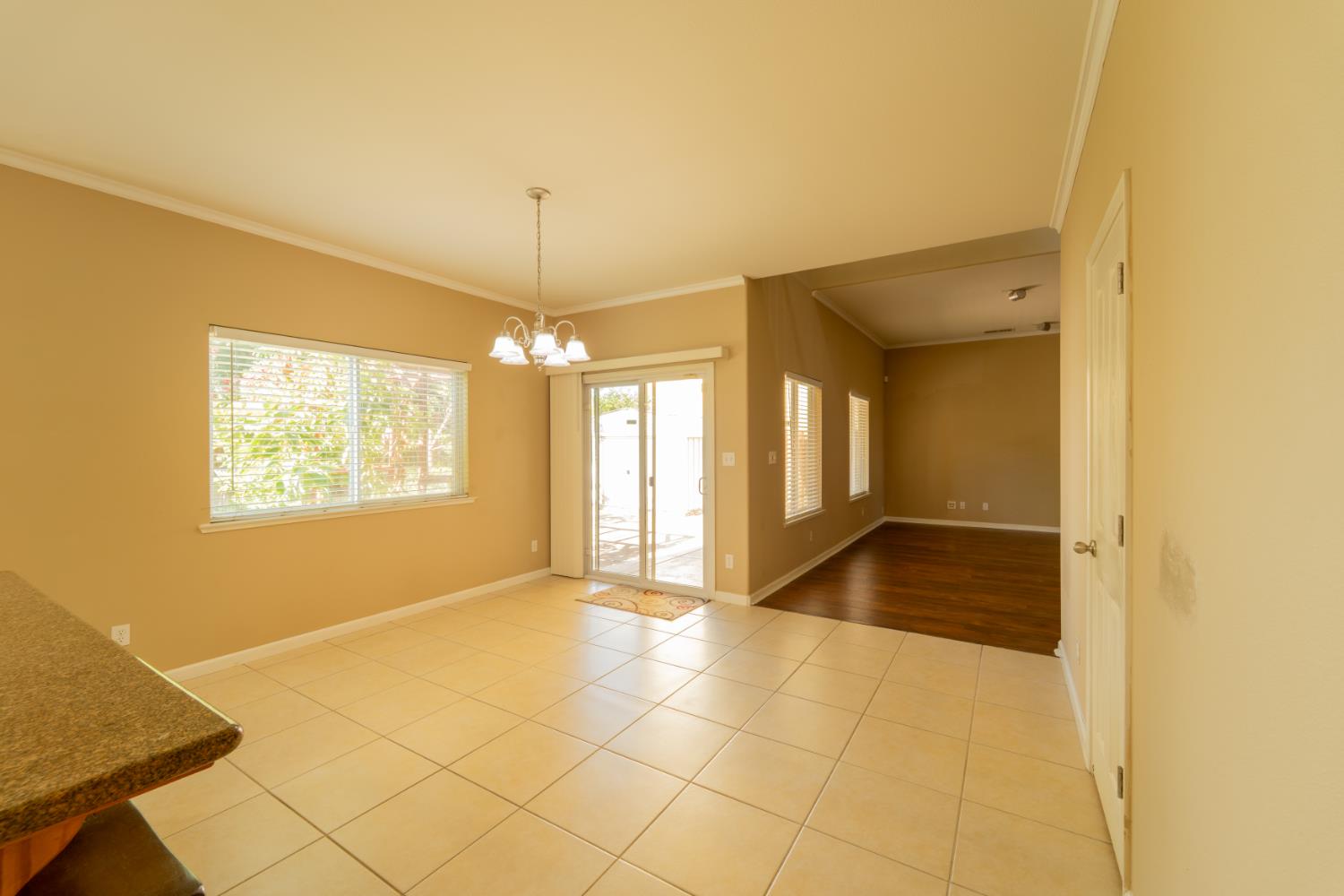 3374 Keats Ave, Clovis, CA 93619