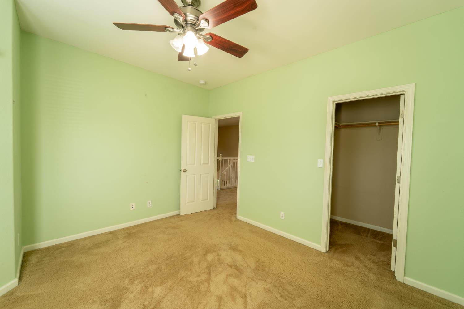 3374 Keats Ave, Clovis, CA 93619