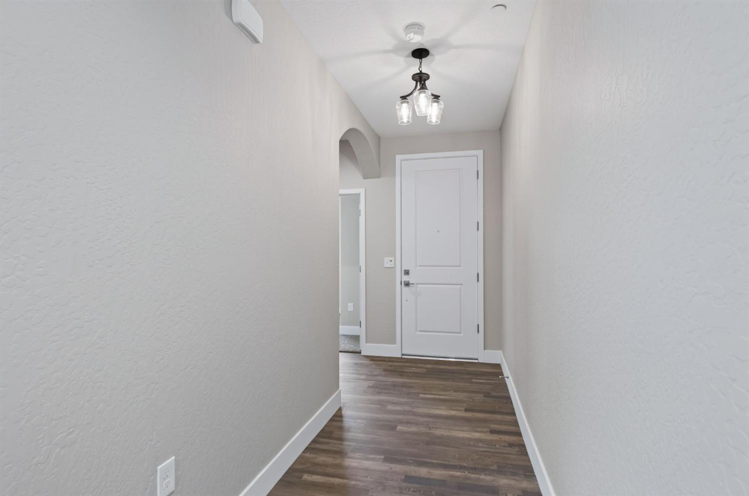 16163 W Sunset Ave, Kerman, CA 93630