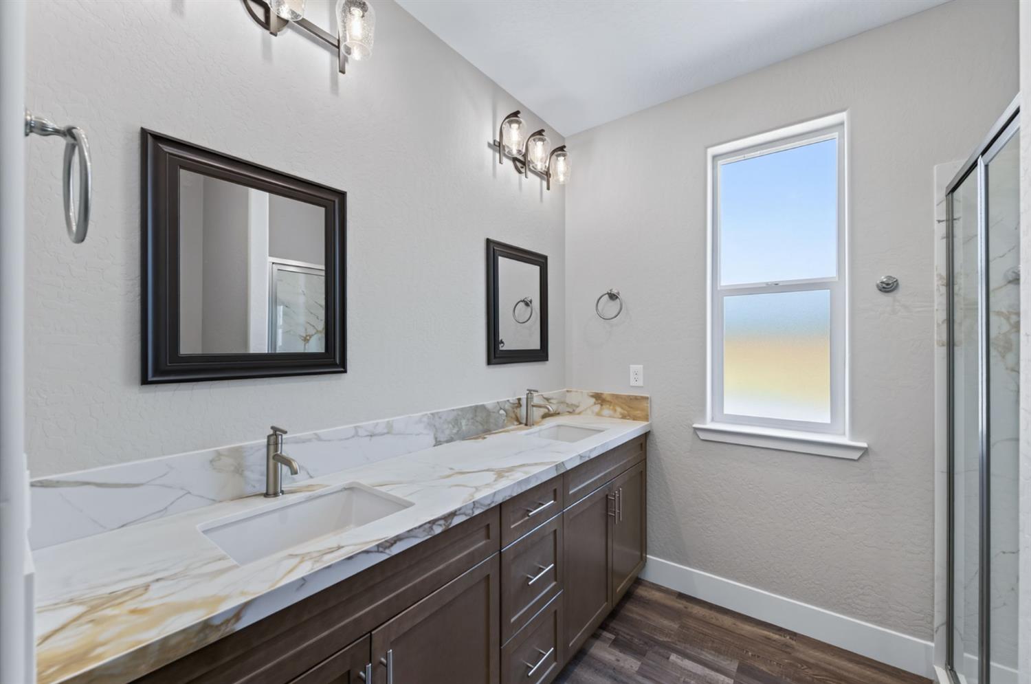 16270 W David Ave, Kerman, CA 93630