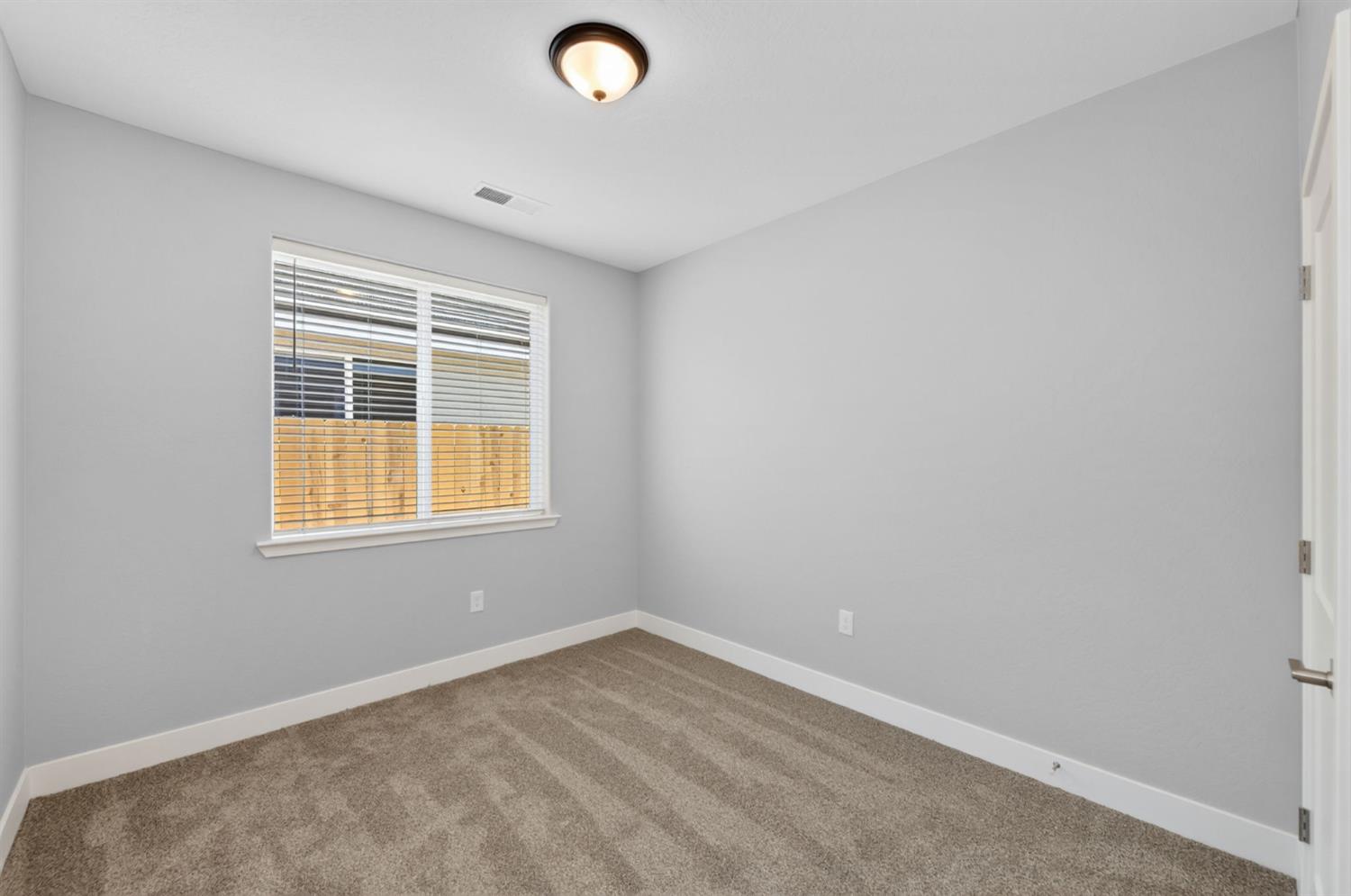 16270 W David Ave, Kerman, CA 93630