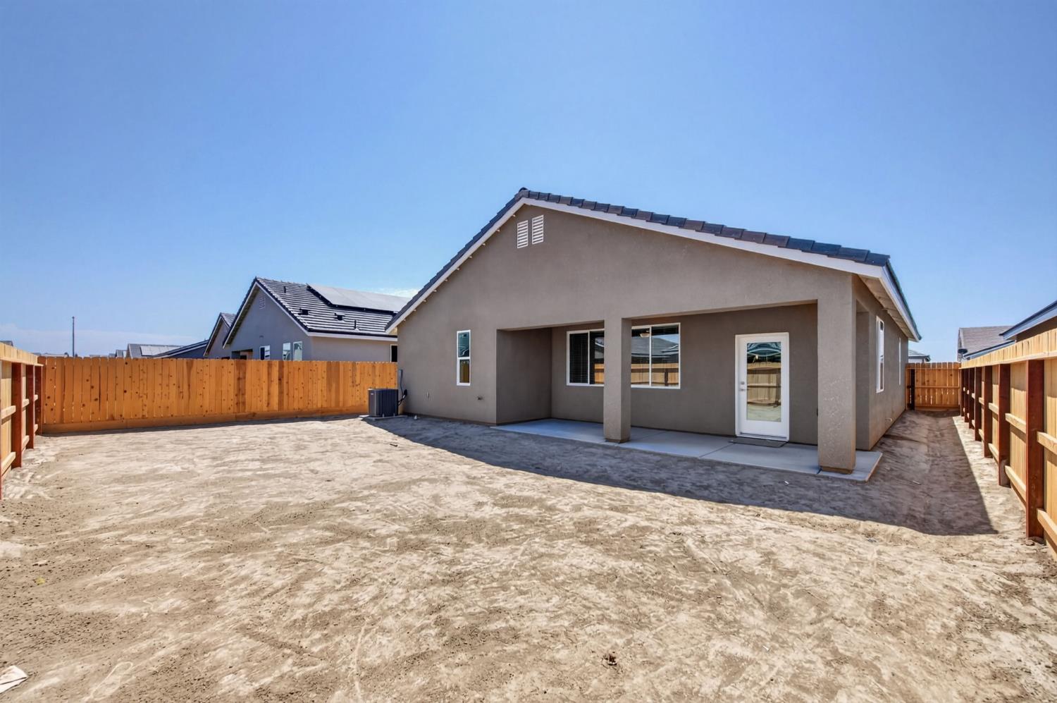 16270 W David Ave, Kerman, CA 93630