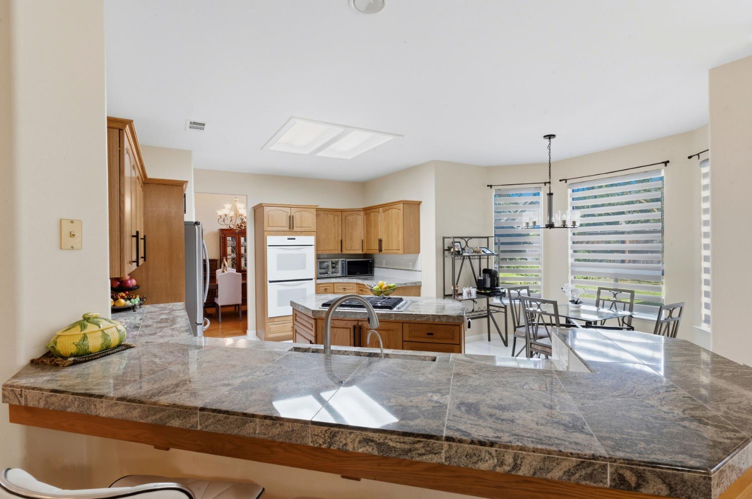 10365 N Pierpont Cir, Fresno, CA 93730