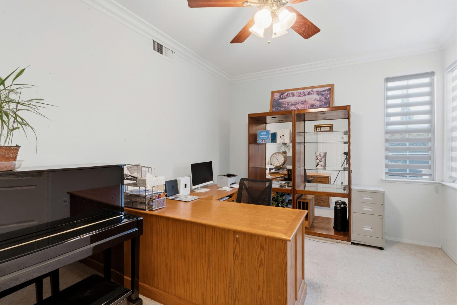 10365 N Pierpont Cir, Fresno, CA 93730