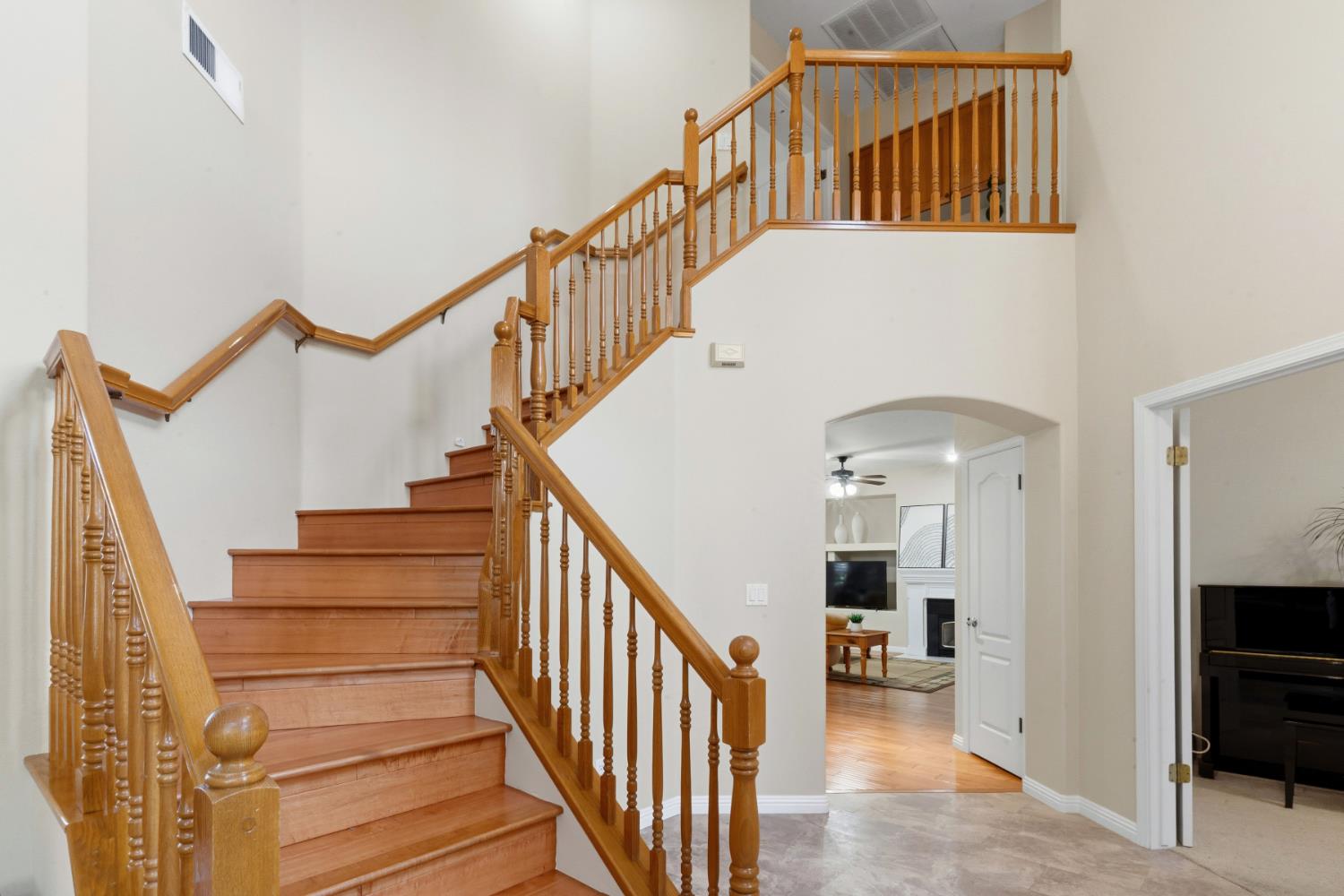 10365 N Pierpont Cir, Fresno, CA 93730