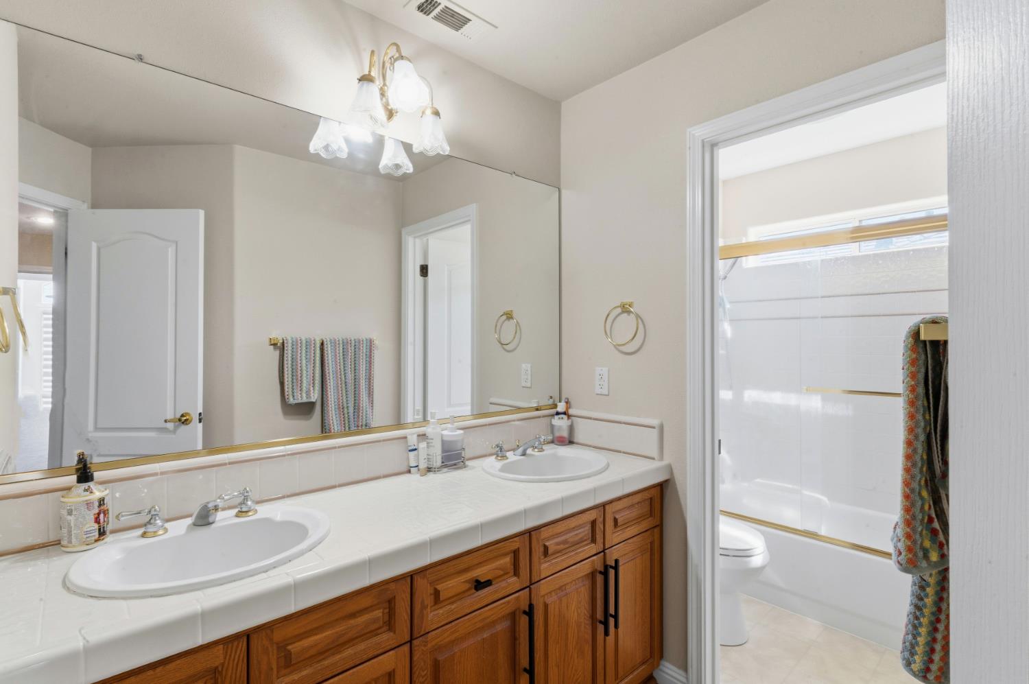 10365 N Pierpont Cir, Fresno, CA 93730