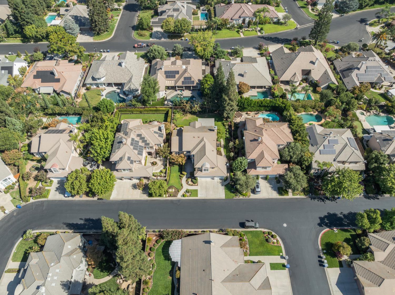10365 N Pierpont Cir, Fresno, CA 93730