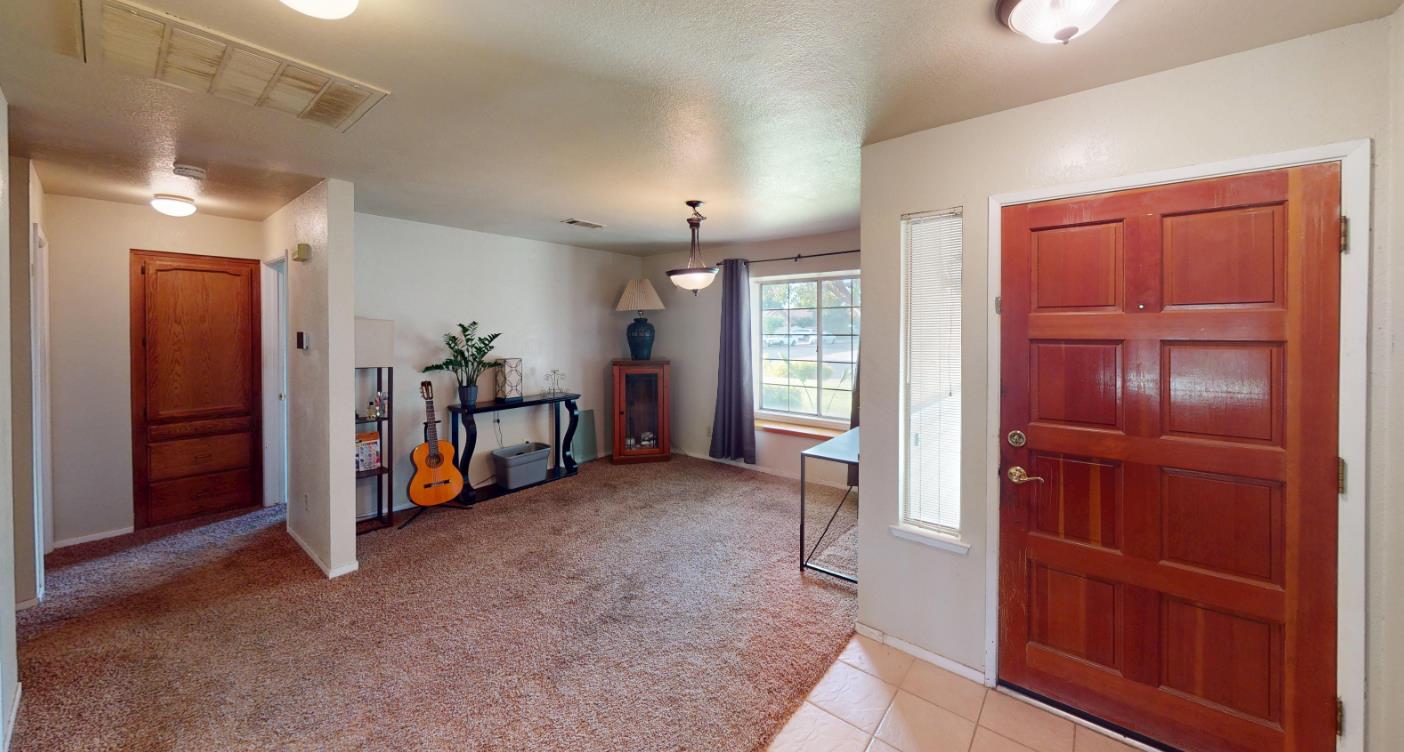2460 Sample Ave, Clovis, CA 93611