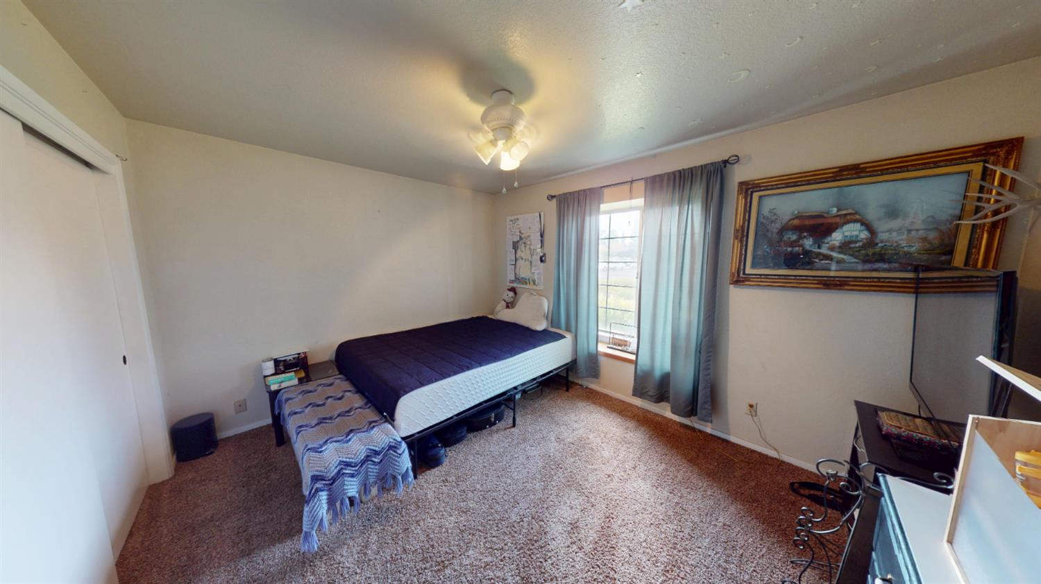 2460 Sample Ave, Clovis, CA 93611