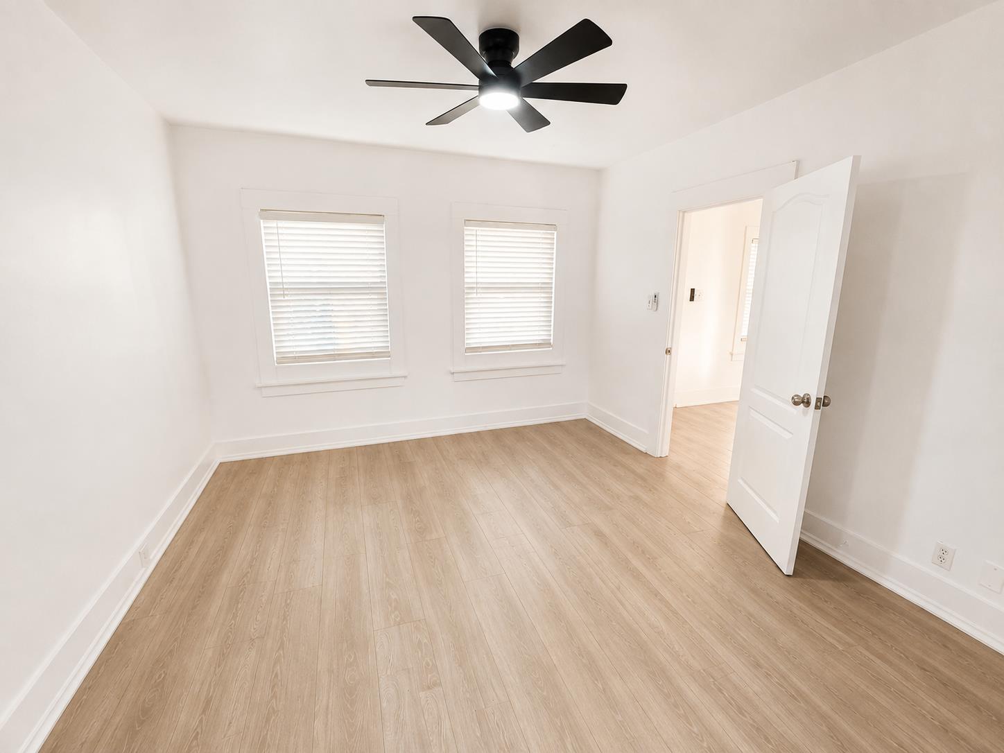 745 N Leslie St, Visalia, CA 93291