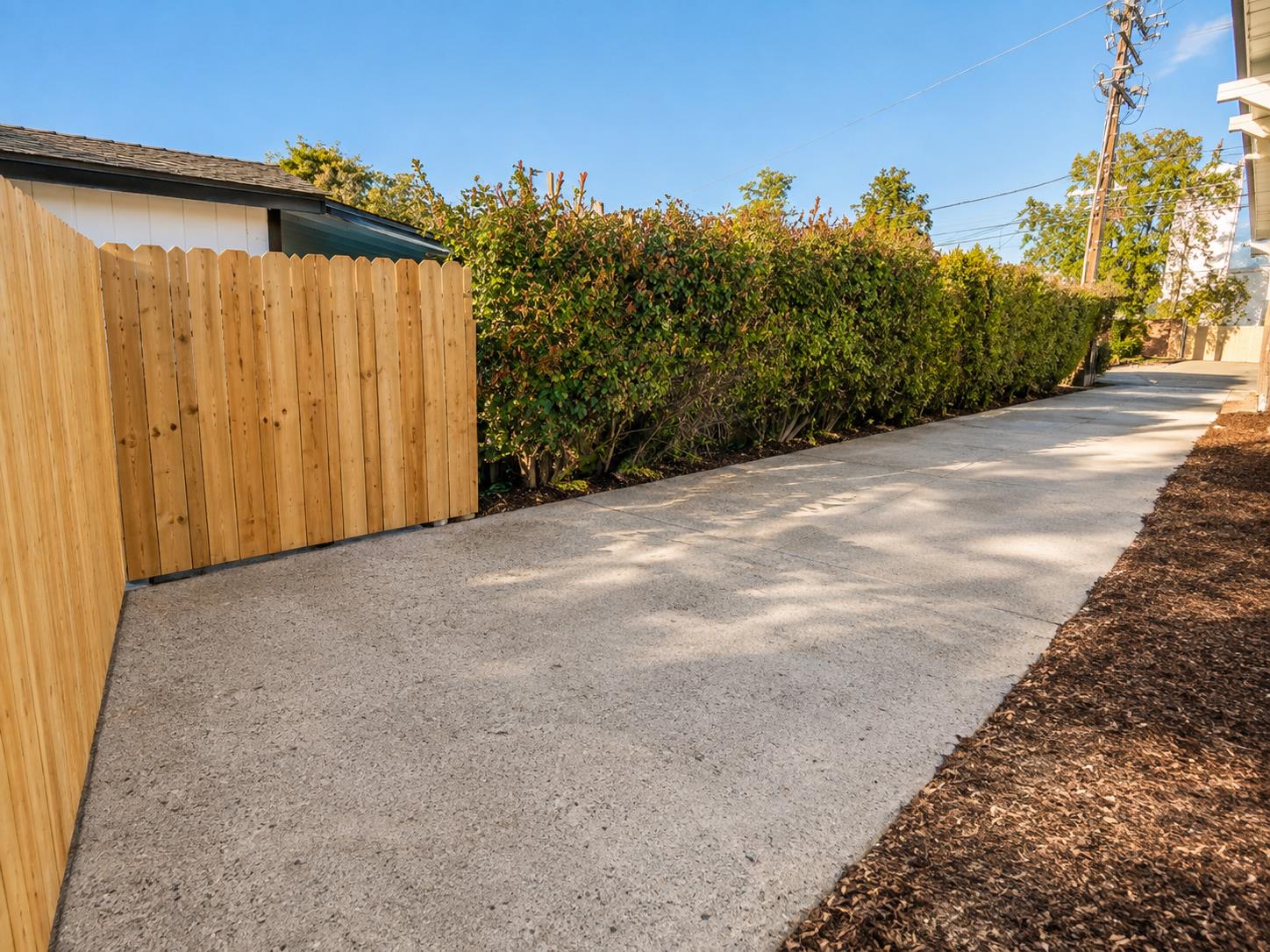 745 N Leslie St, Visalia, CA 93291