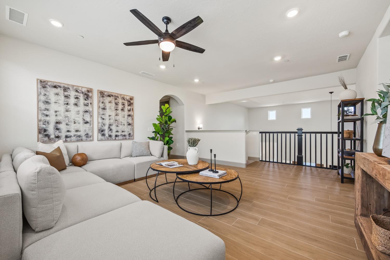 11170 N Via Ravenna Dr, Fresno, CA 93730