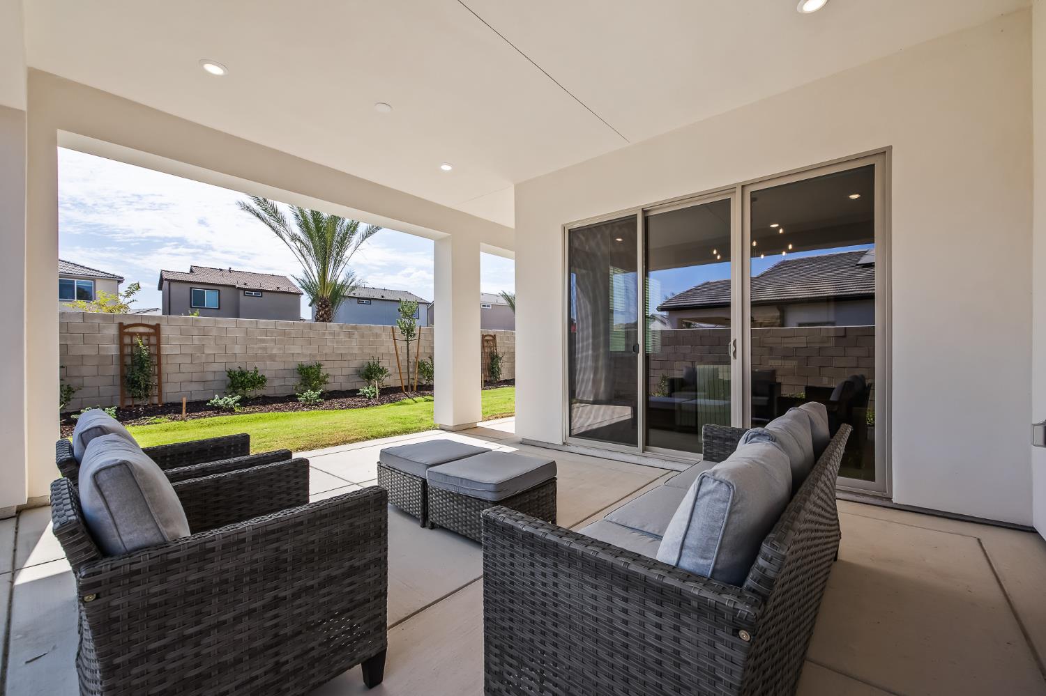 11170 N Via Ravenna Dr, Fresno, CA 93730