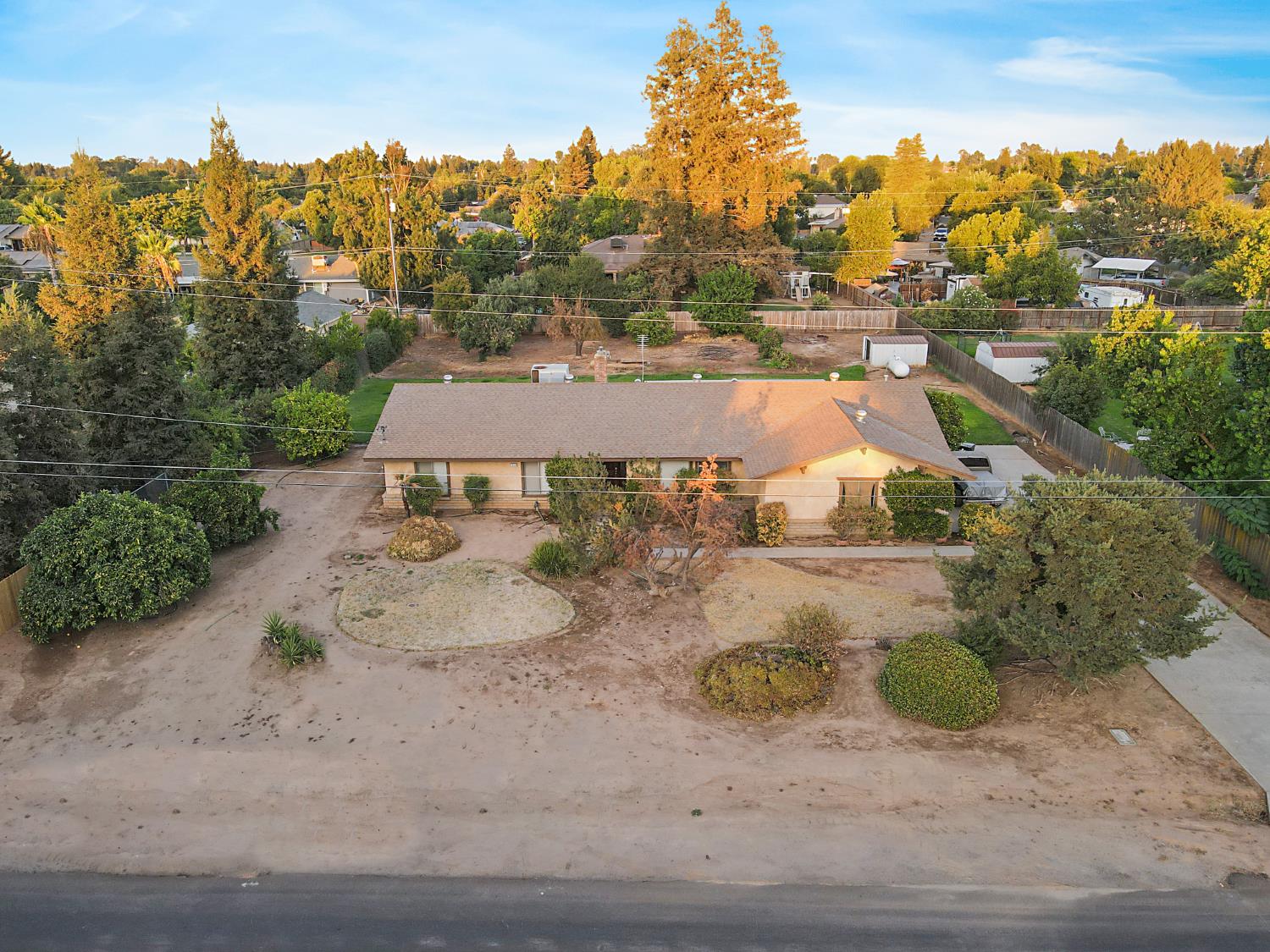 12165 Caron Way, Madera, CA 93636