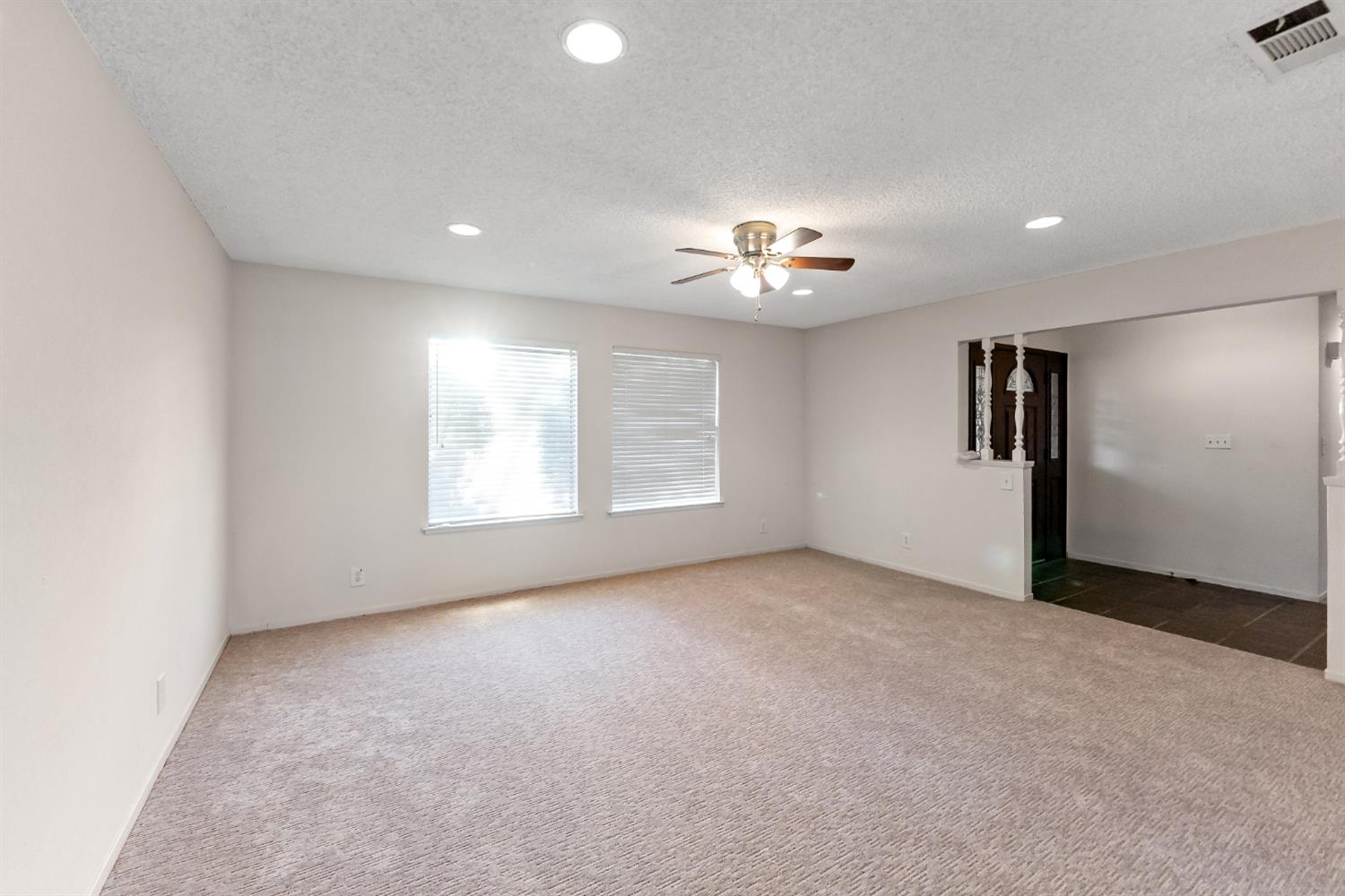 12165 Caron Way, Madera, CA 93636