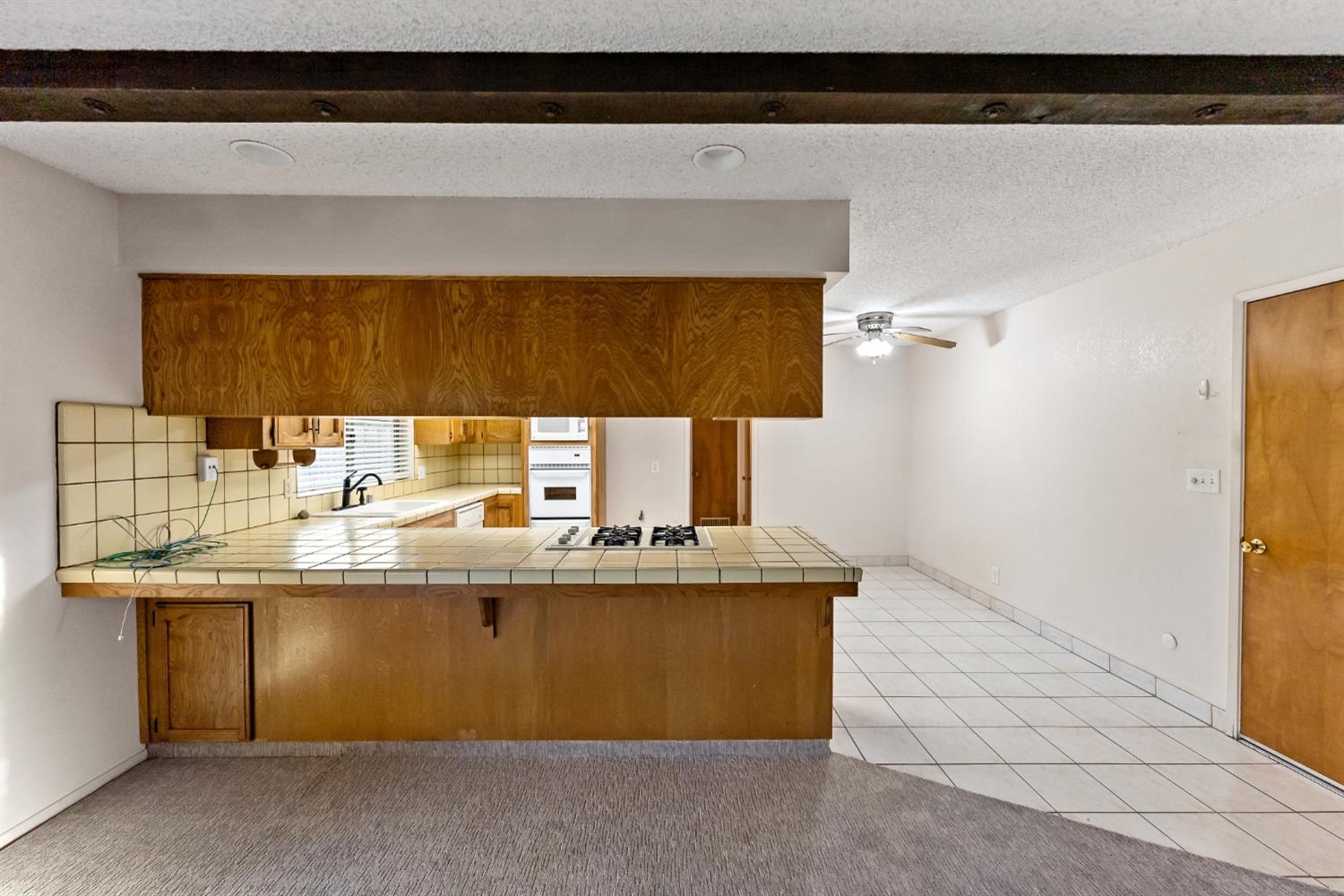 12165 Caron Way, Madera, CA 93636