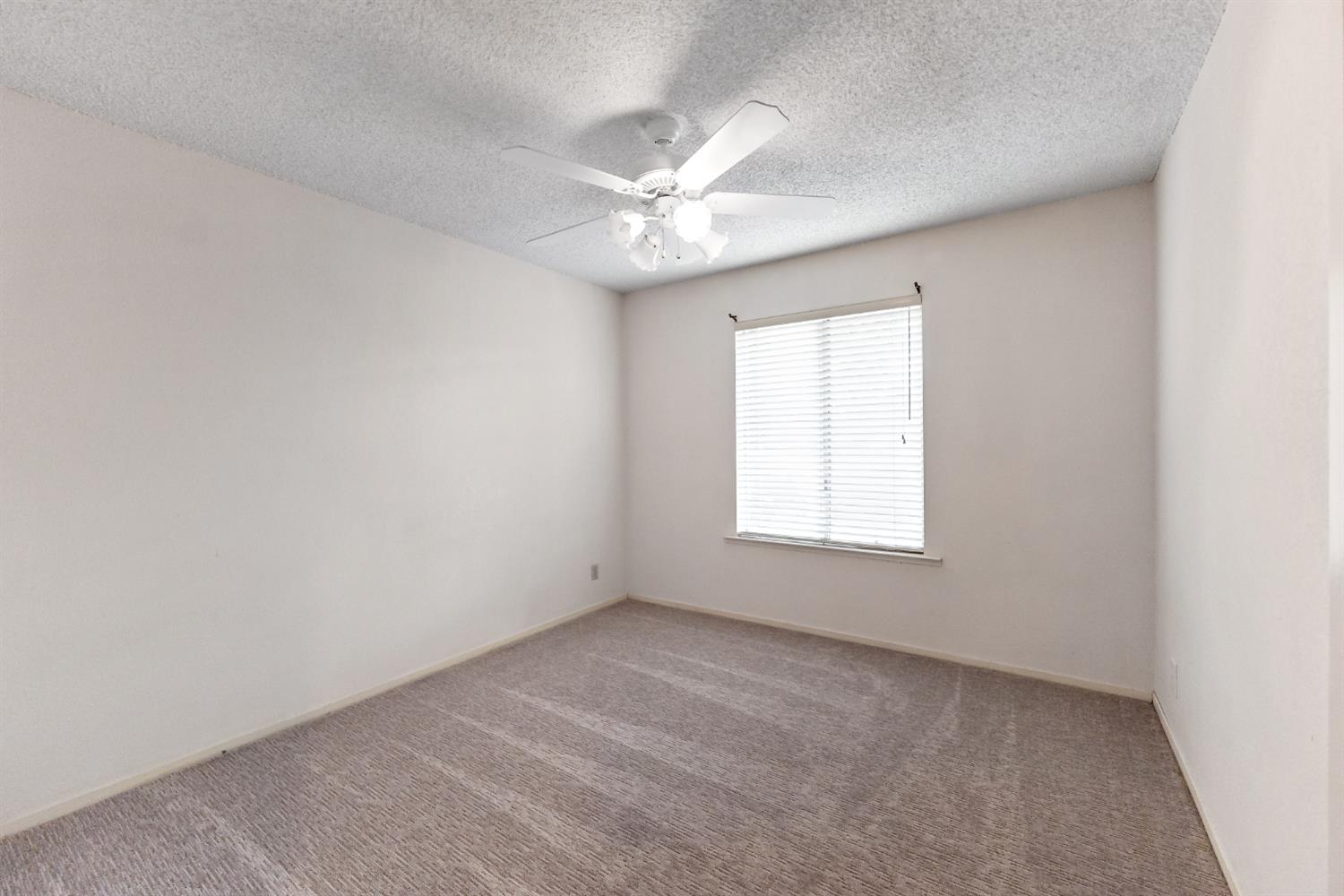 12165 Caron Way, Madera, CA 93636