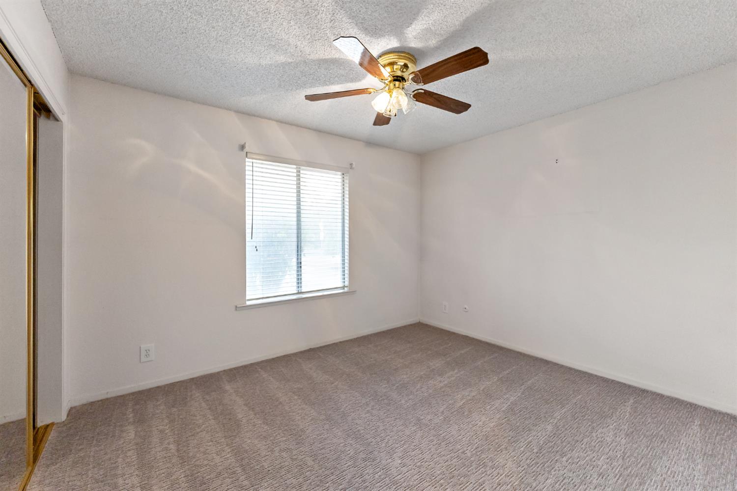 12165 Caron Way, Madera, CA 93636