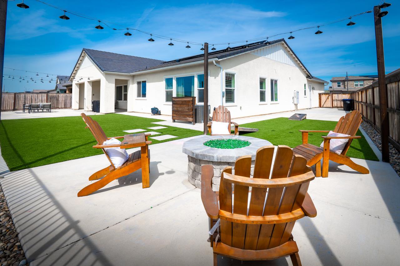 1048 Beaver Pond Loop, Madera, CA 93636