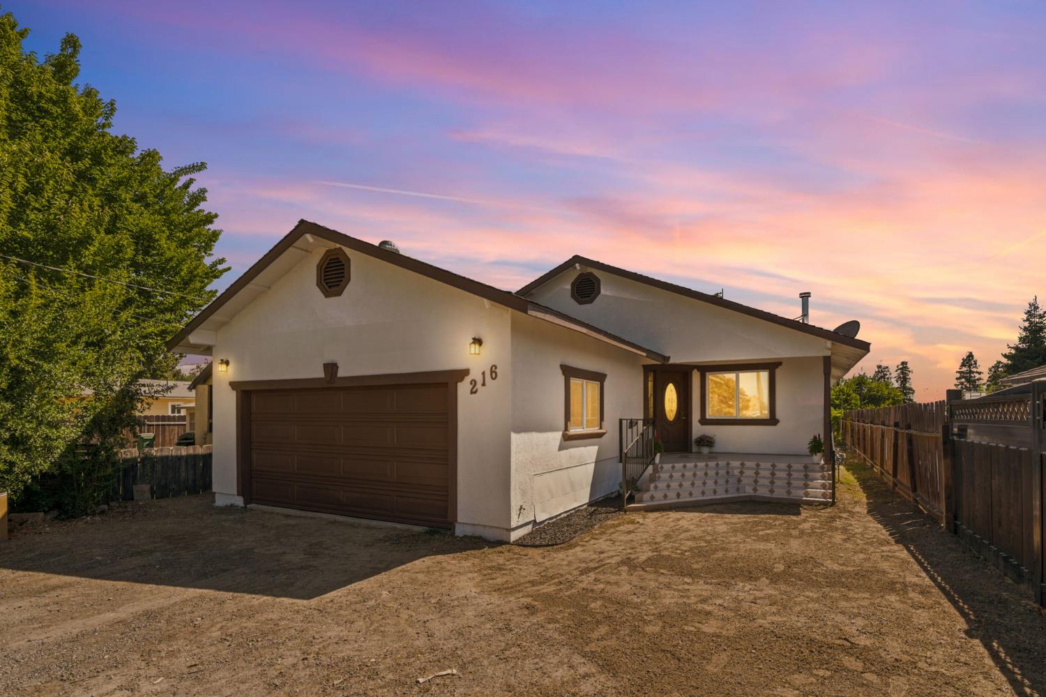 216 Fancher St, Planada, CA 95365