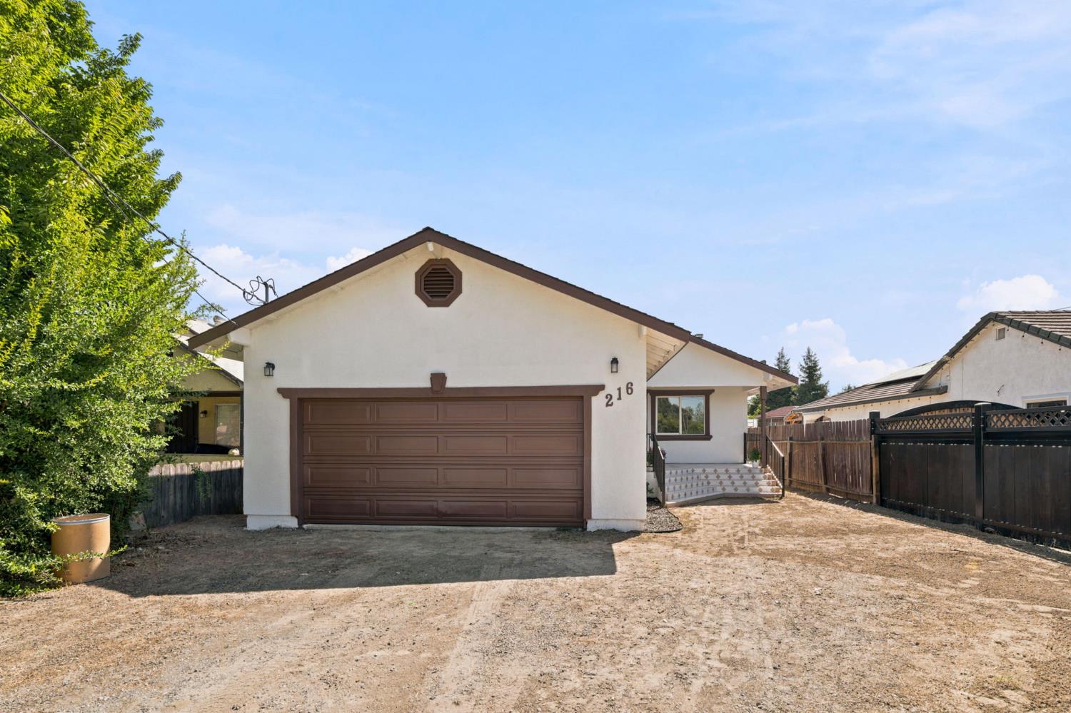 216 Fancher St, Planada, CA 95365
