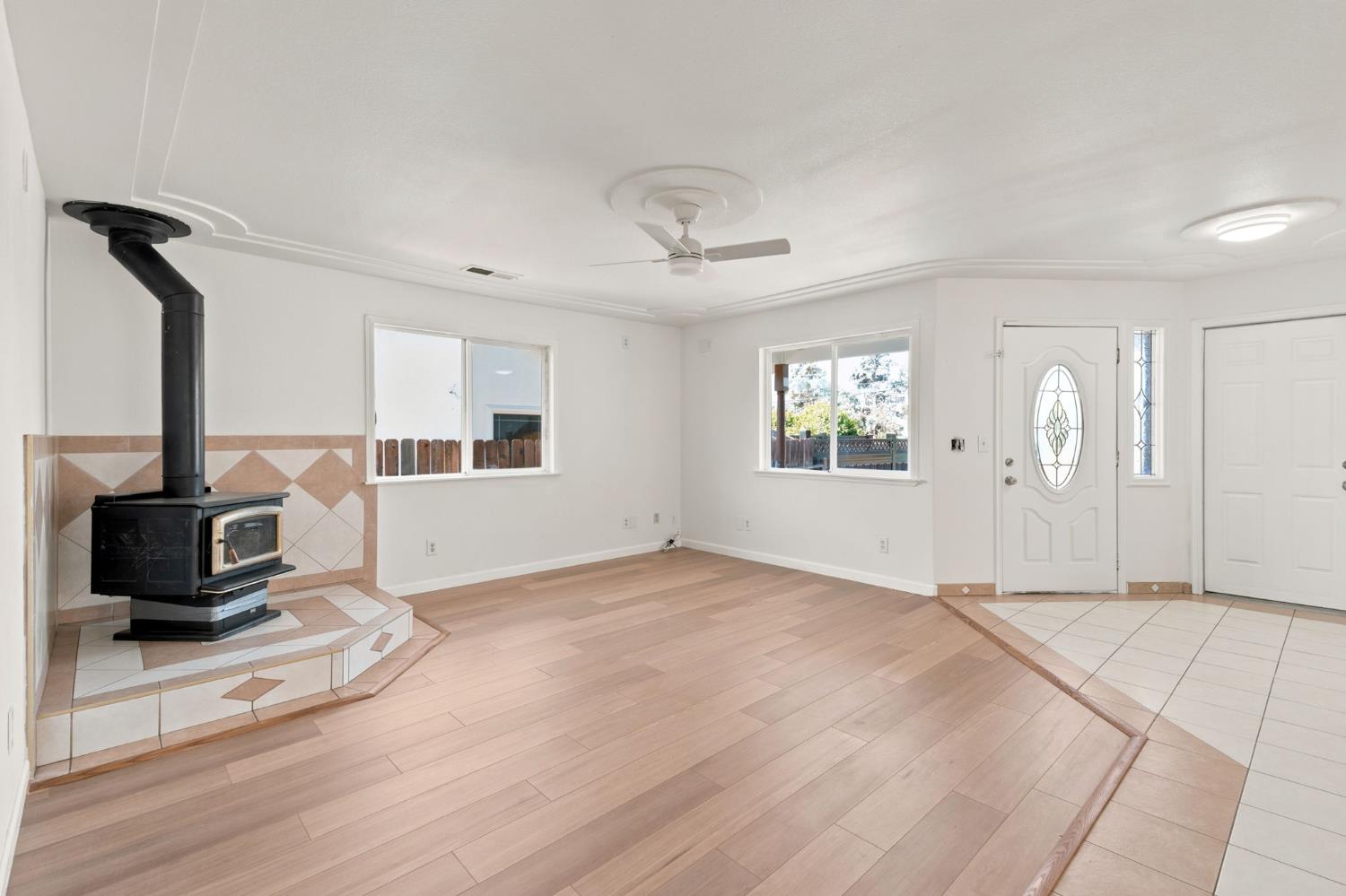 216 Fancher St, Planada, CA 95365