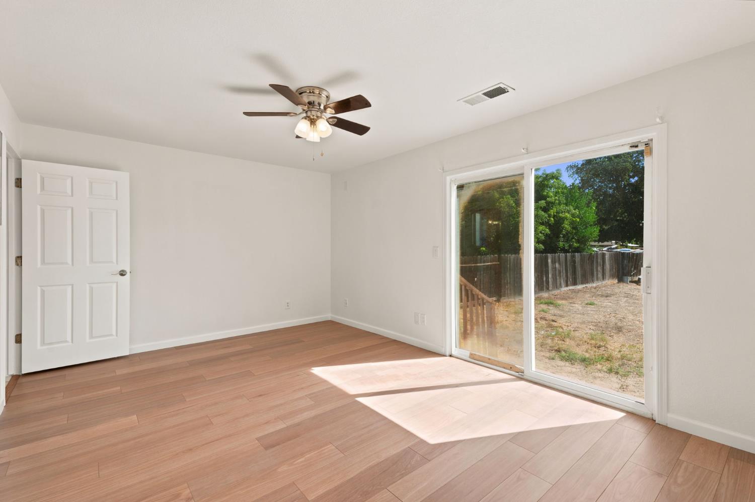 216 Fancher St, Planada, CA 95365