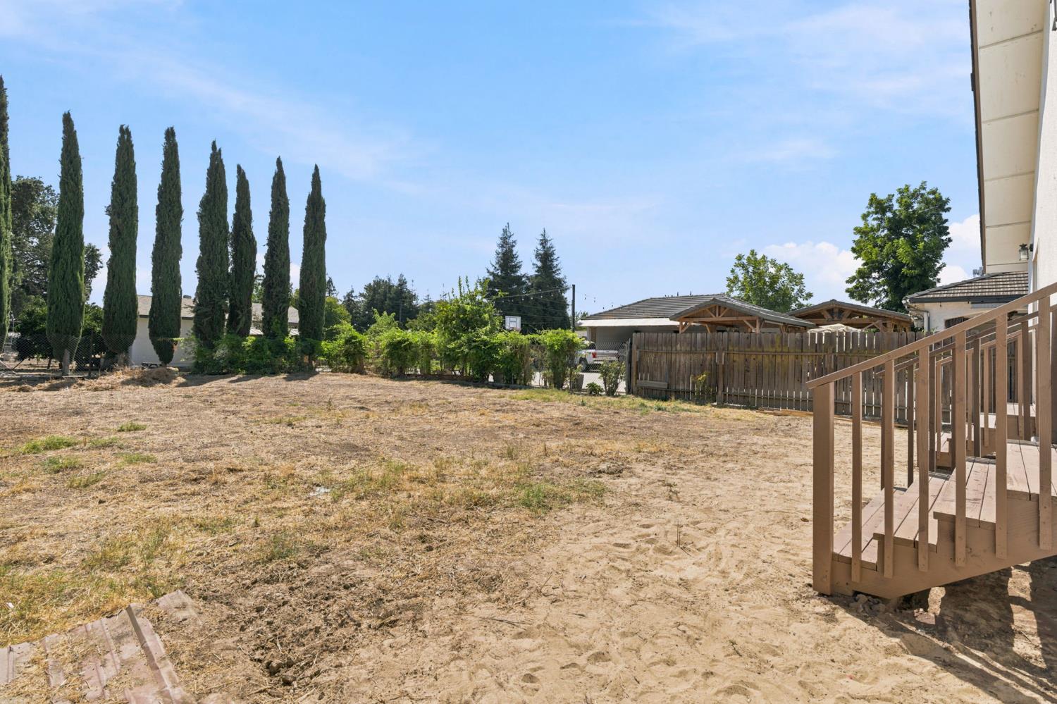 216 Fancher St, Planada, CA 95365