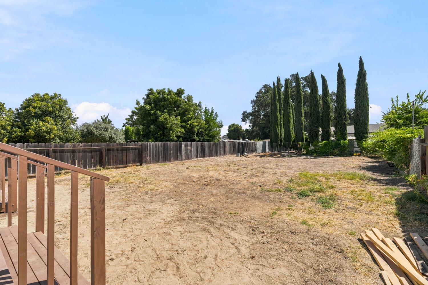 216 Fancher St, Planada, CA 95365