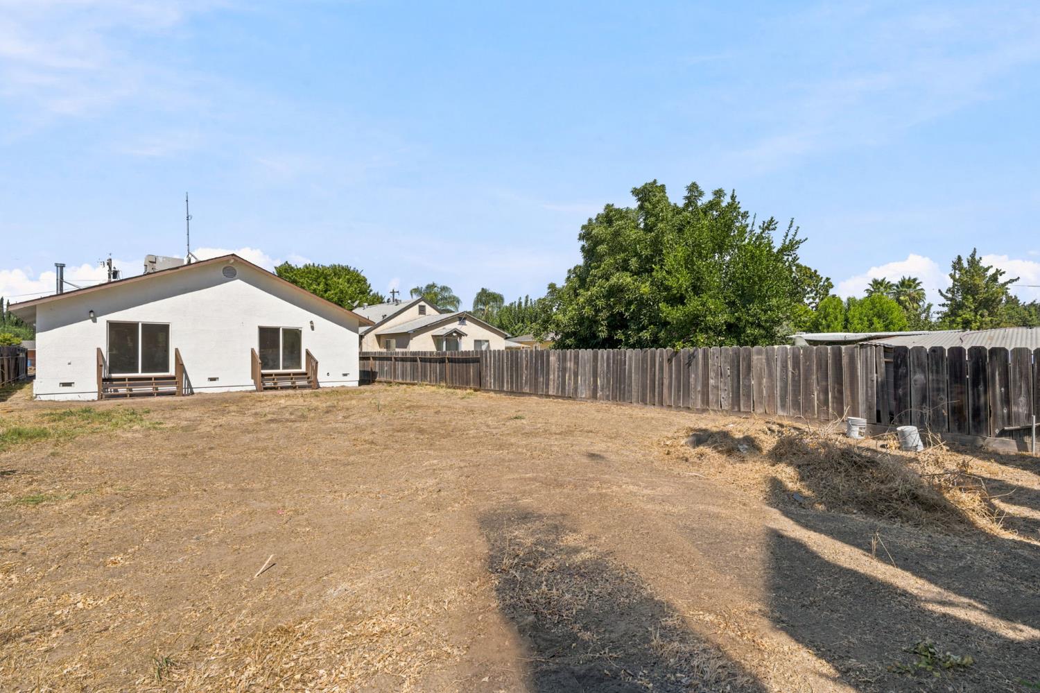 216 Fancher St, Planada, CA 95365