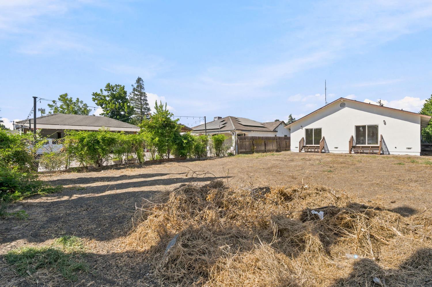 216 Fancher St, Planada, CA 95365