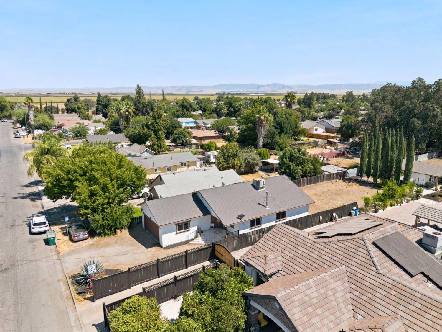 216 Fancher St, Planada, CA 95365