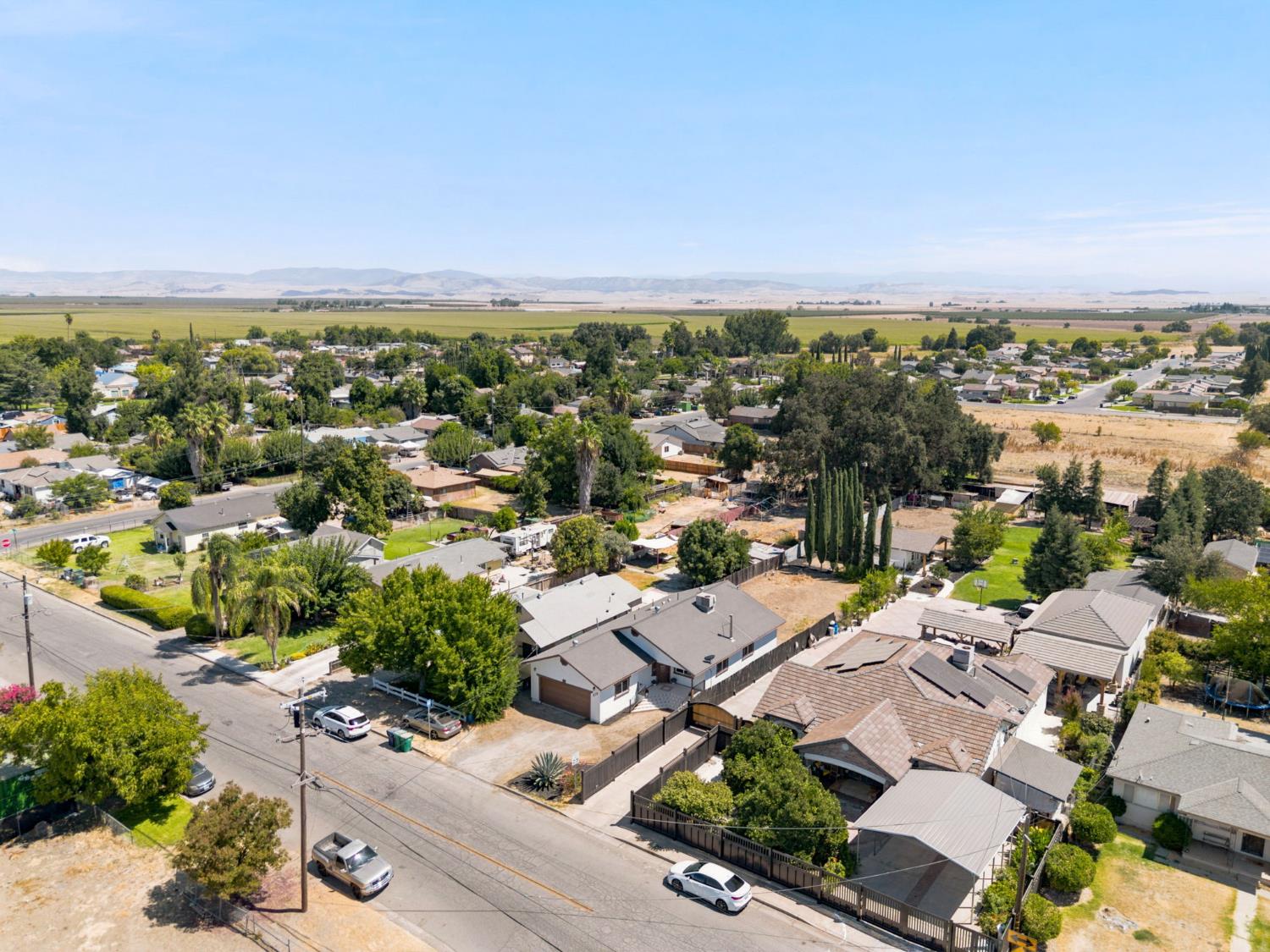 216 Fancher St, Planada, CA 95365
