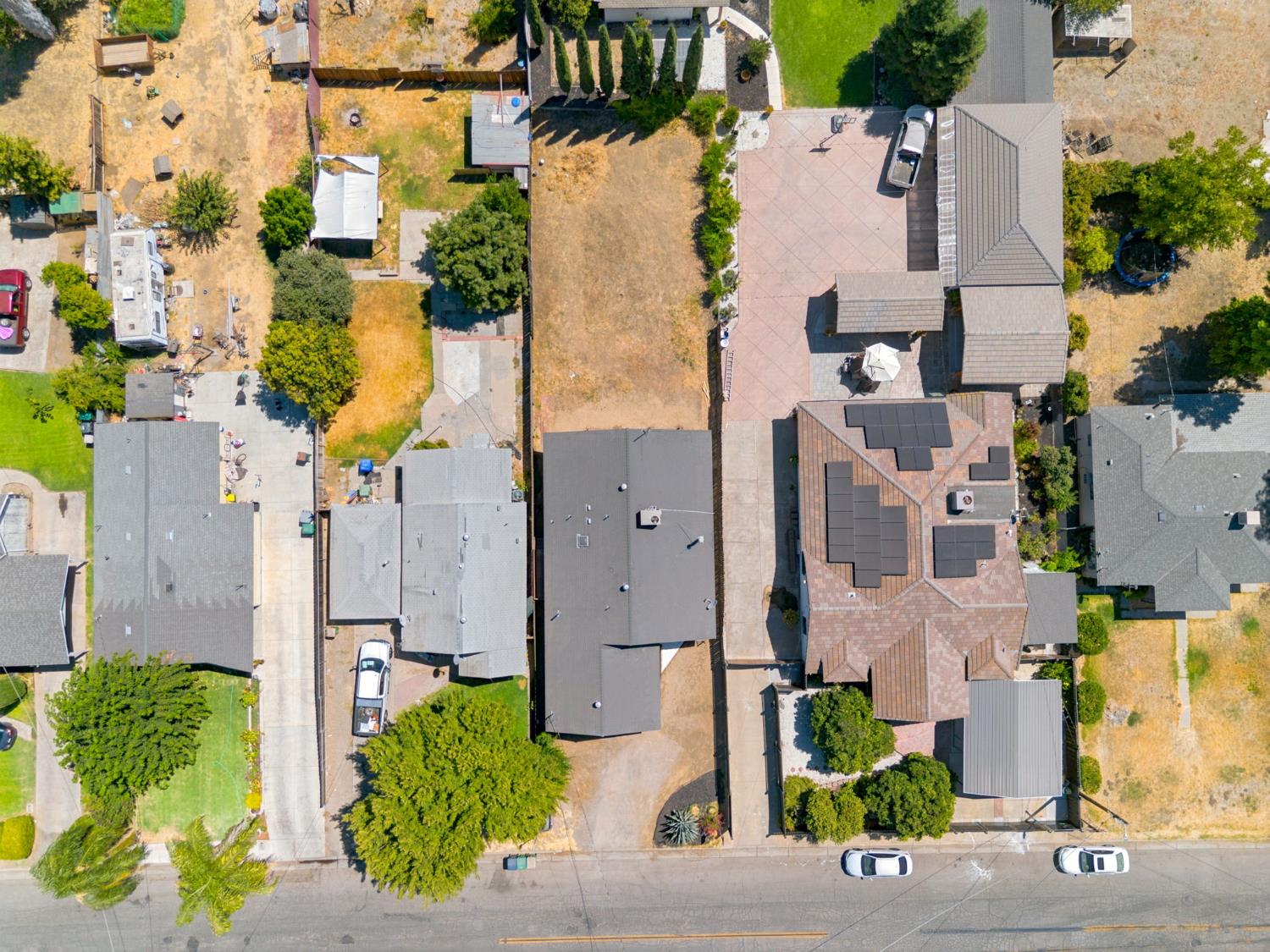 216 Fancher St, Planada, CA 95365