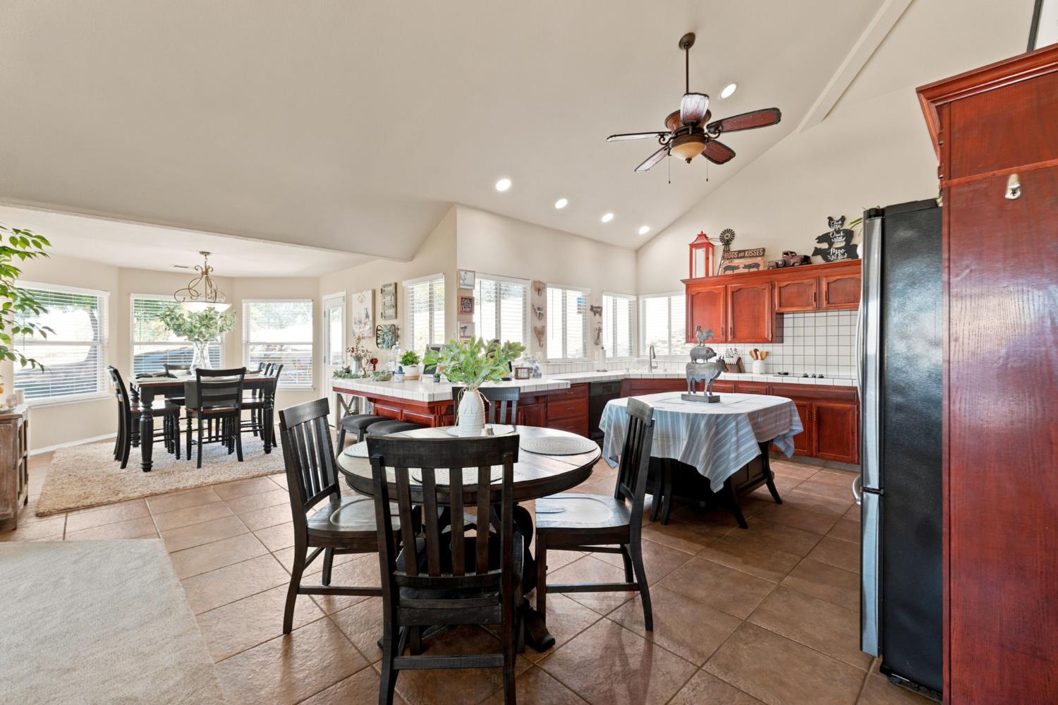 21987 Mary Rebecca Ln, Friant, CA 93626