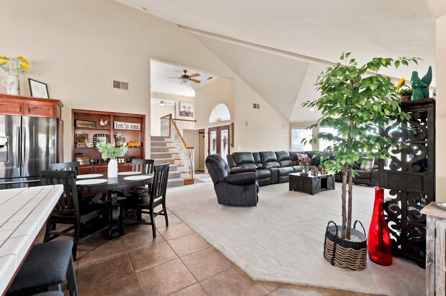 21987 Mary Rebecca Ln, Friant, CA 93626