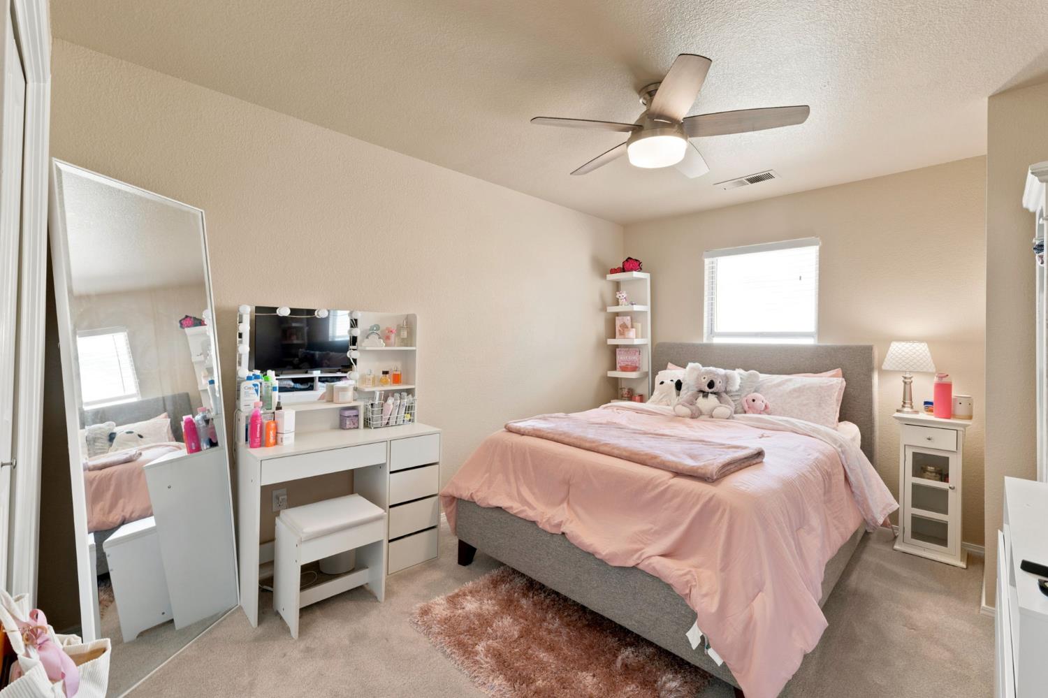 21987 Mary Rebecca Ln, Friant, CA 93626