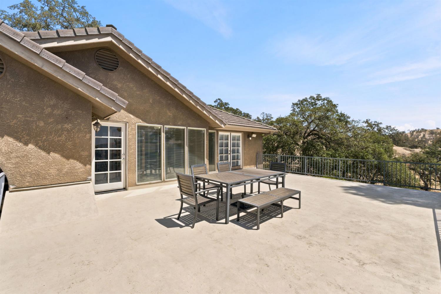 21987 Mary Rebecca Ln, Friant, CA 93626