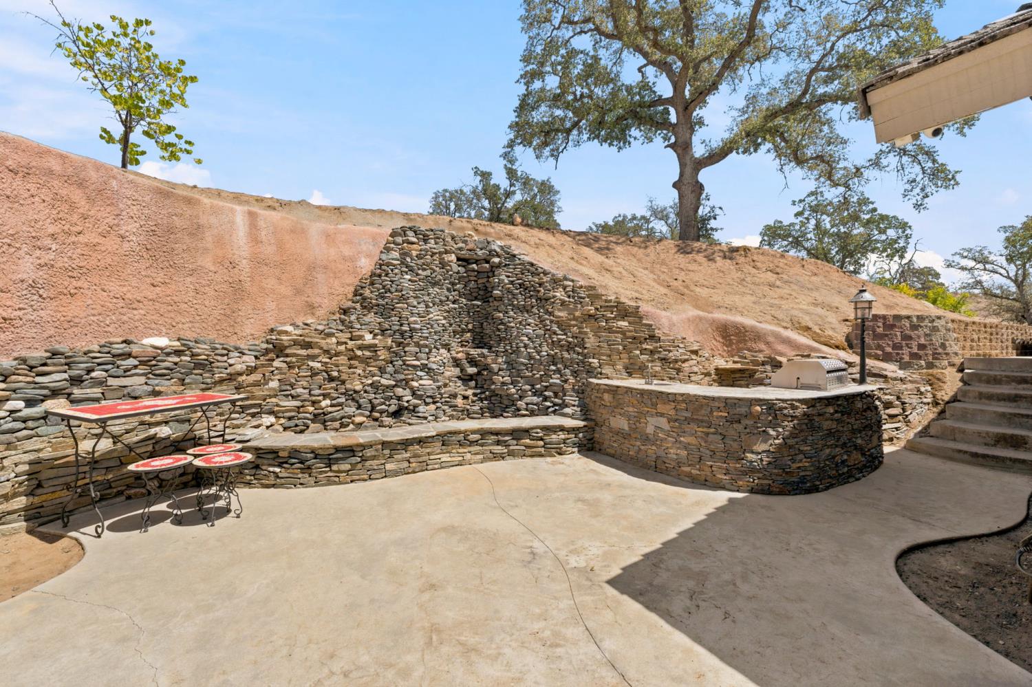 21987 Mary Rebecca Ln, Friant, CA 93626
