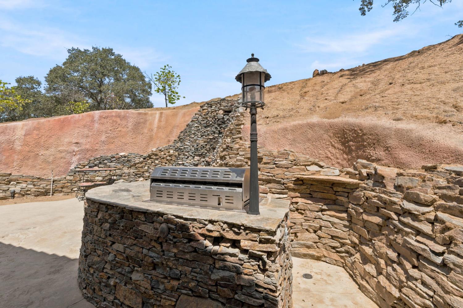 21987 Mary Rebecca Ln, Friant, CA 93626