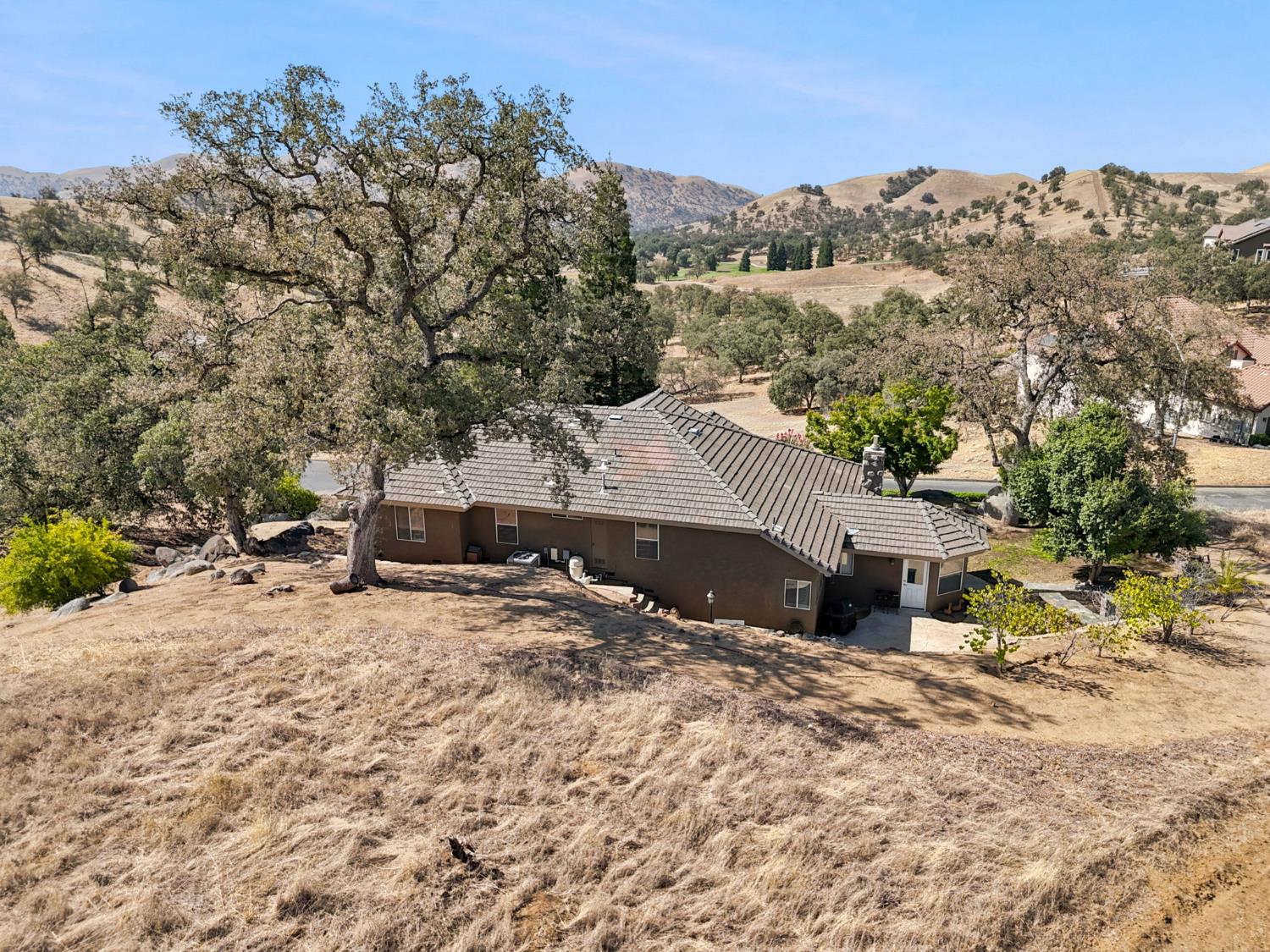 21987 Mary Rebecca Ln, Friant, CA 93626