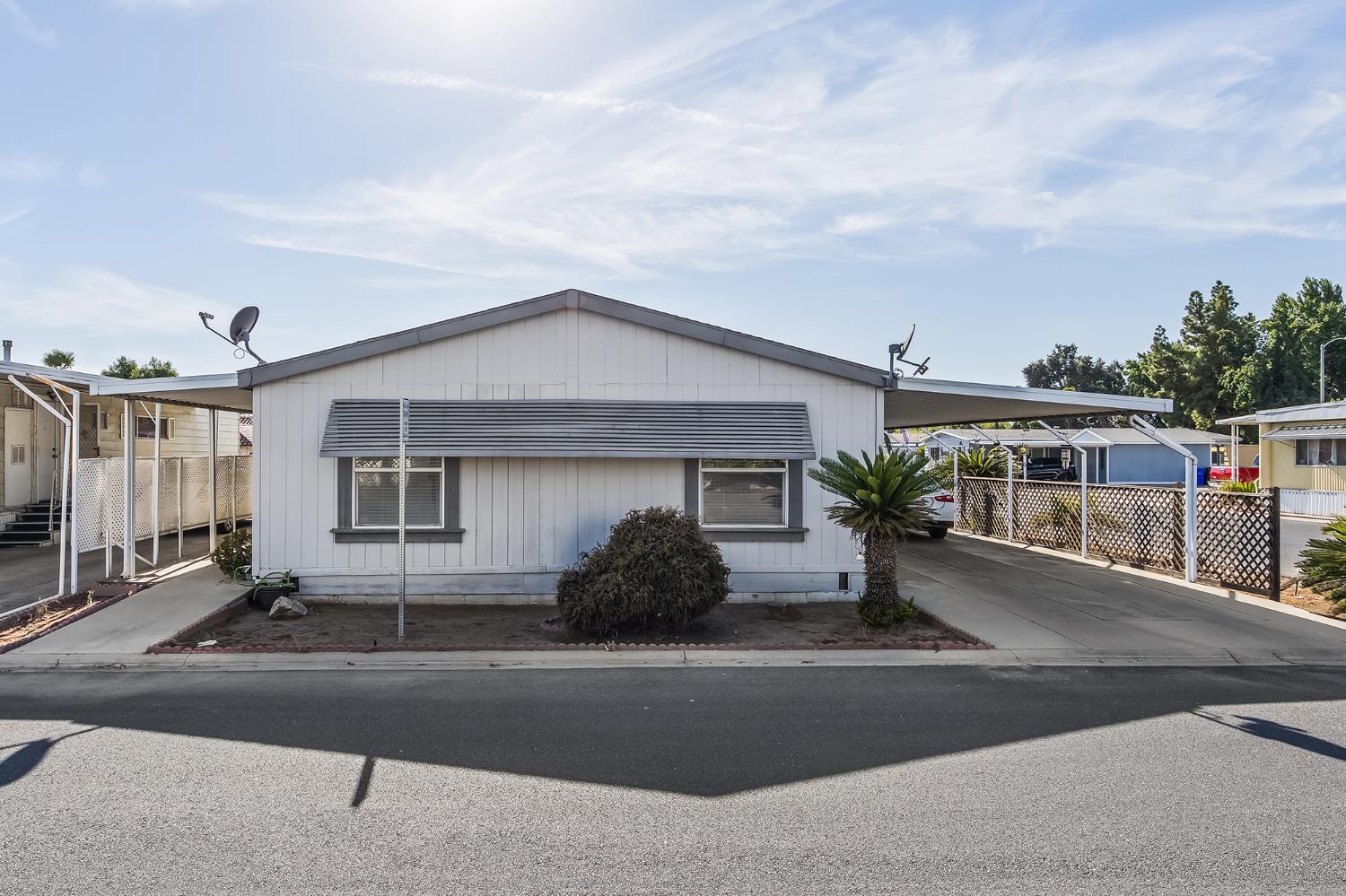 1343 W Morton #73 Ave, Porterville, CA 93257