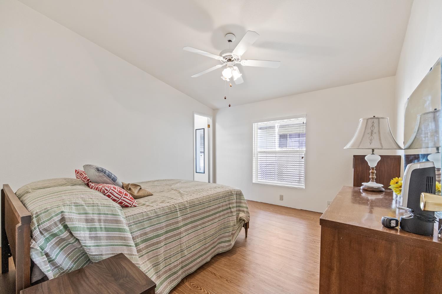 1343 W Morton #73 Ave, Porterville, CA 93257
