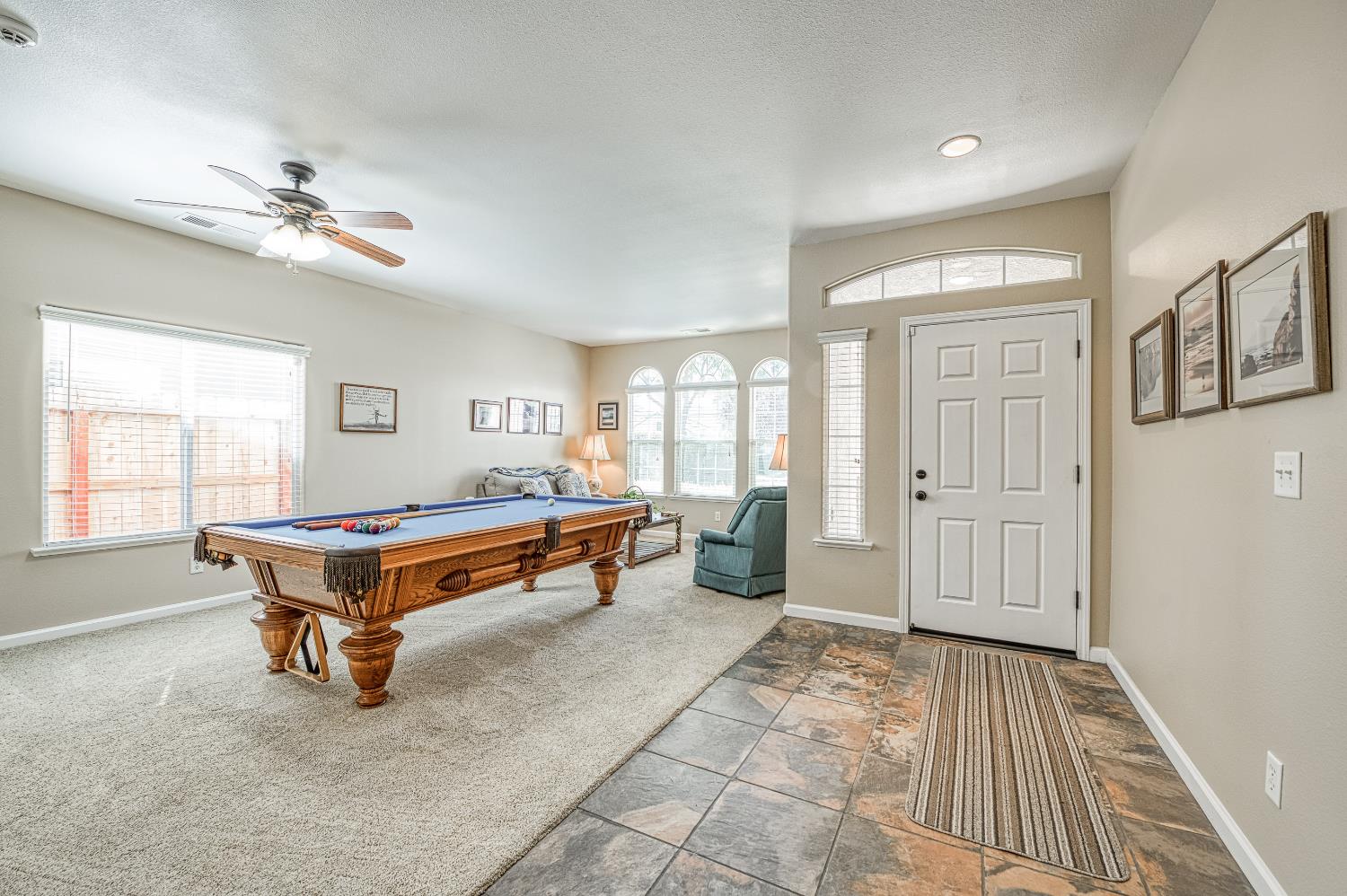1893 Decatur Ave, Clovis, CA 93611